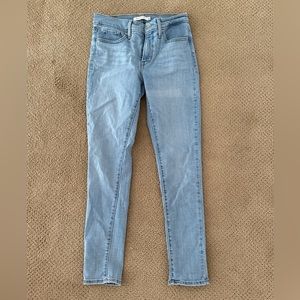 Levi’s skinny jeans